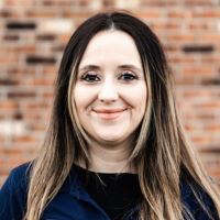 Headshot of Carina DeSimone