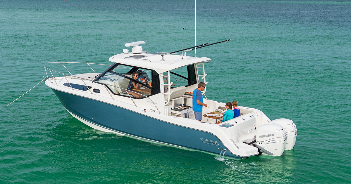 Boston Whaler Buying Guide Find Your Perfect Boat MarineMax