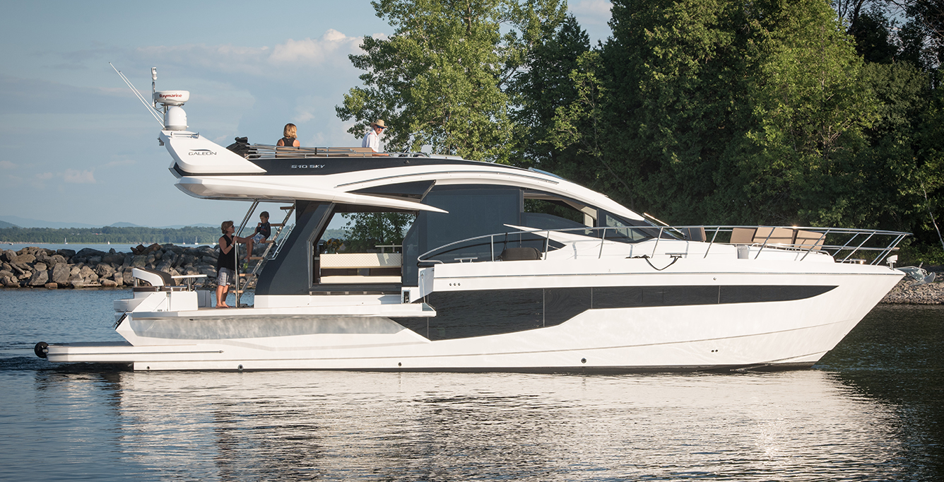 Galeon 510 Sky out on the water