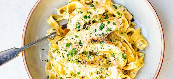 Turkeychinnie Alfredo