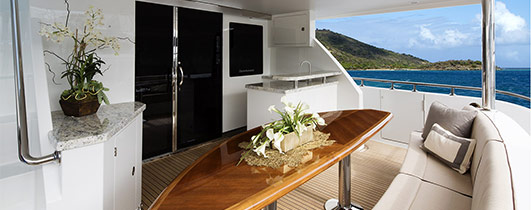 Aft seating on Ocean Alexander 78 Motoryacht
