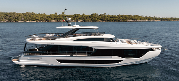 Grande 26M on the water