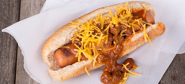 A chili cheese hot dog