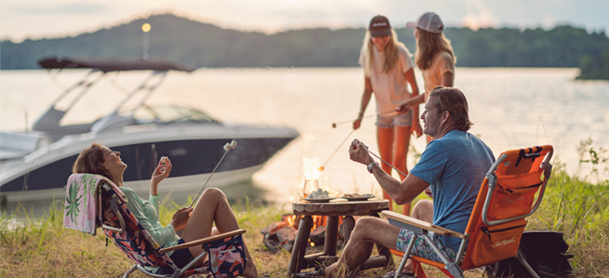 Boaters having an evening outing to beat the heat