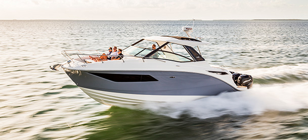 A Sea Ray Sundancer 320 OB