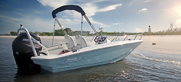 A Boston Whaler Super Sport