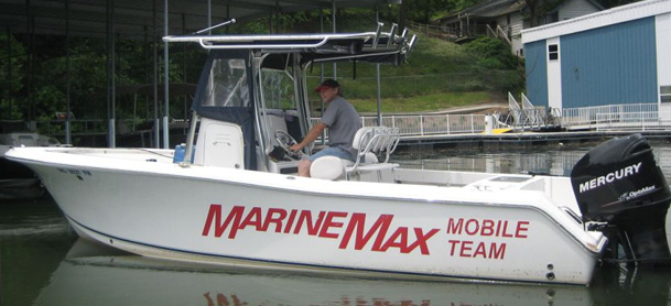 MarineMax Mobile Team Boat driven by technician