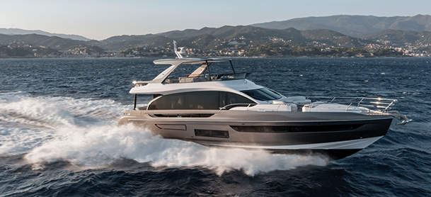 Azimut Fly 27 running