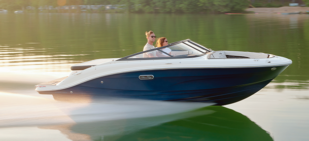 SPX 190 cruising on the lake