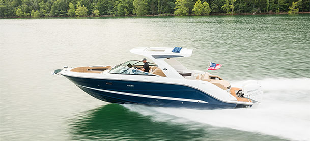 Sea Ray SLX 310 Outboard in the water