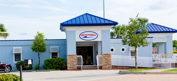 Exterior Shot of MarineMax Fort Myers