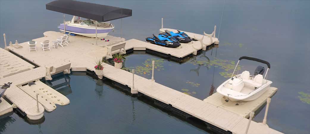 Wave Armor Floating Ports | MarineMax Nisswa