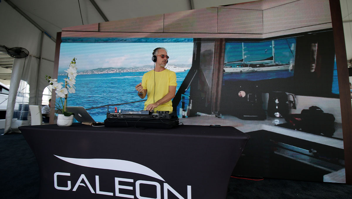 galeon yachts booth