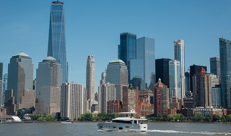 azimut yacht in front of the new york city skyline