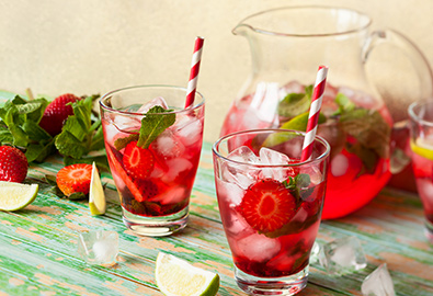 Strawberry Cider Cocktails Recipe