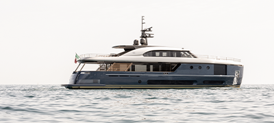 Azimut Magellano trawler on the water