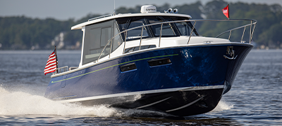 MJM 42 Cruising on a lake