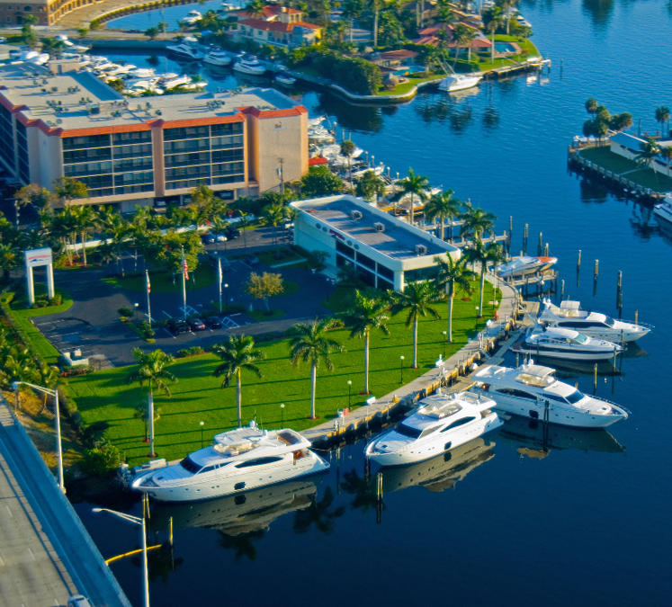 MarineMax Panama Marina