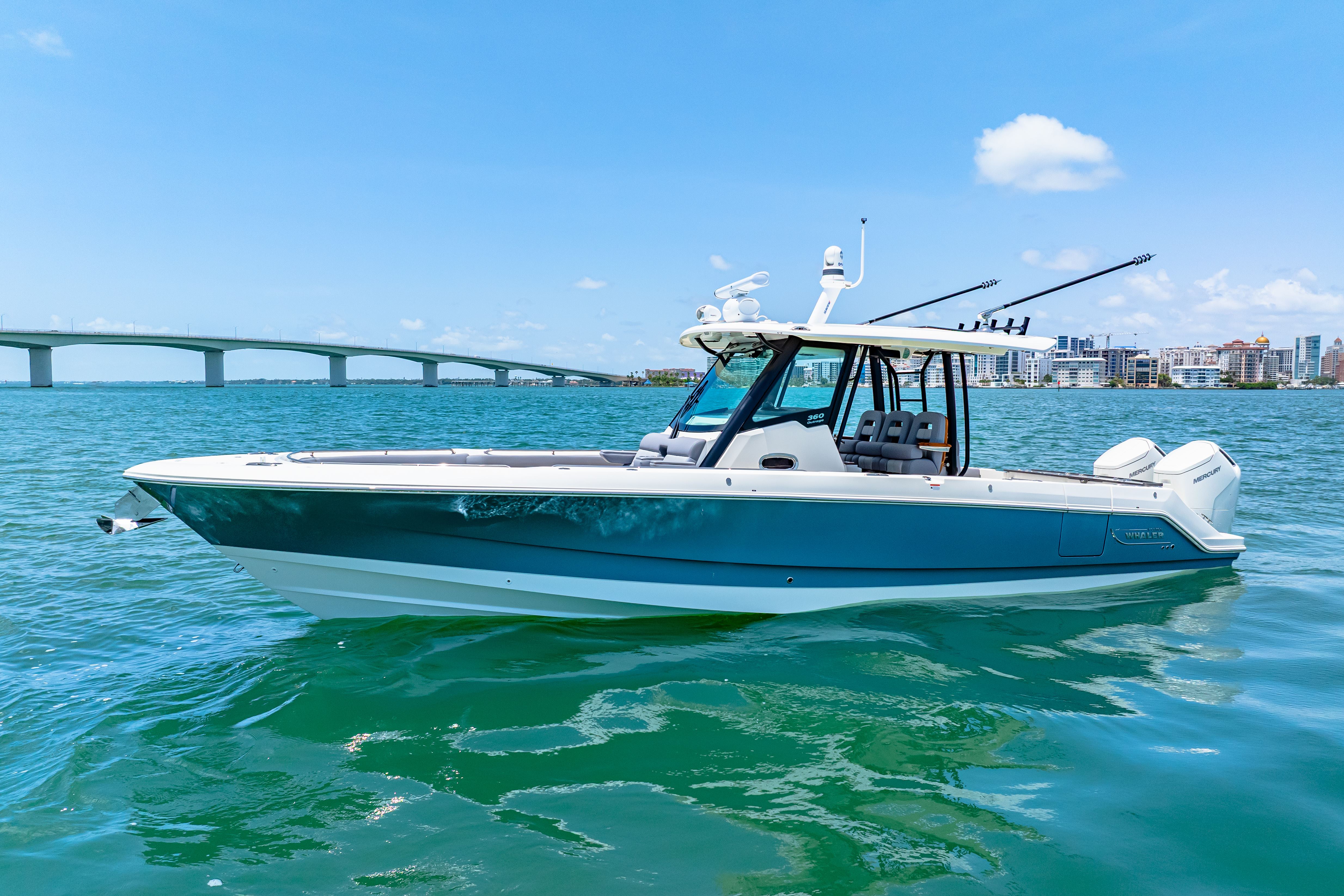 marinemax   boston whaler 360 outrage 2 1