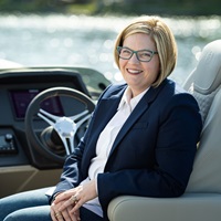 Headshot of Heather Wiczek