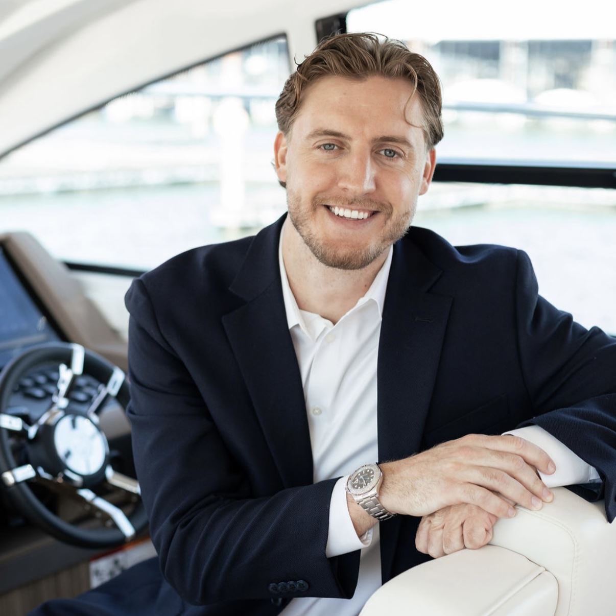 Headshot of Dillon  Reppart