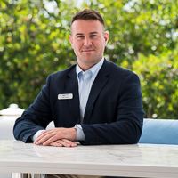 Headshot of Liam Perry