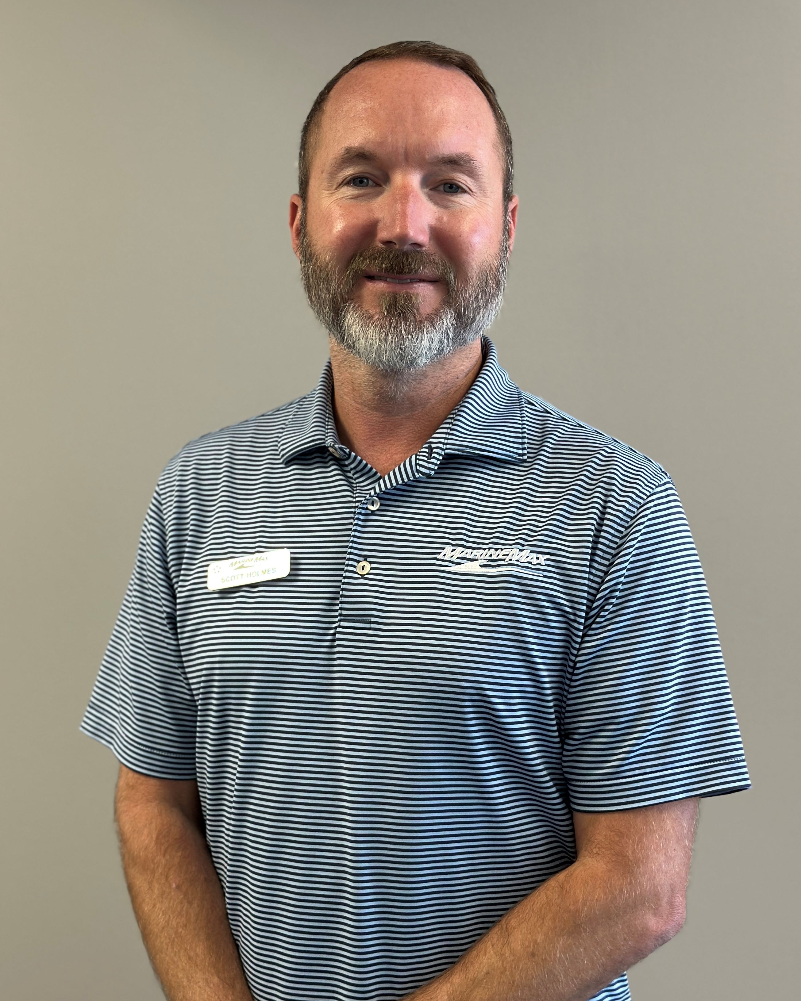 Headshot of Scott Holmes