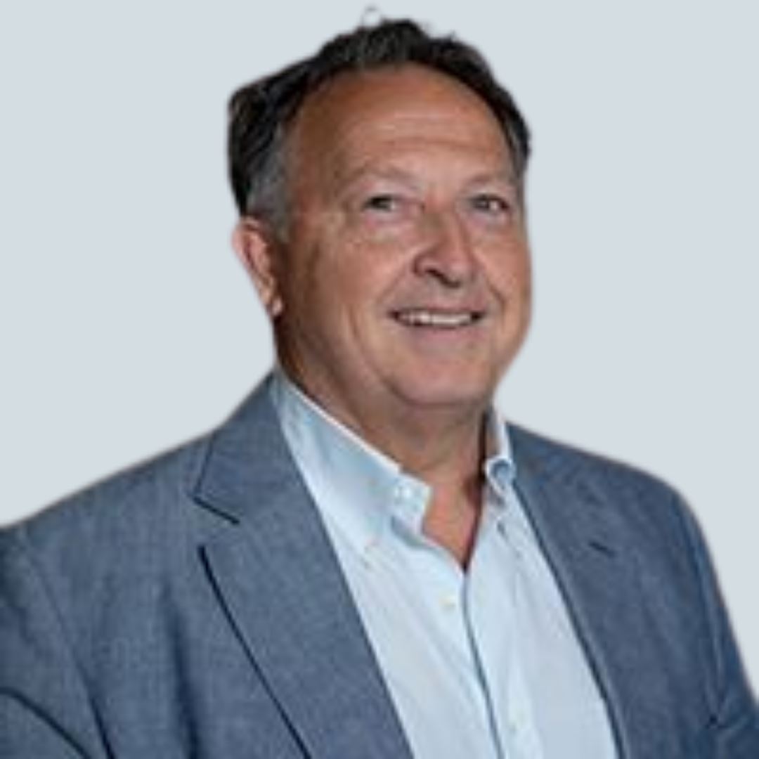 Headshot of Mike Lennon