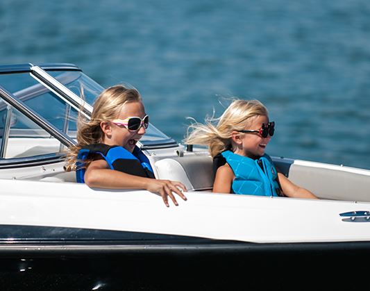 kids in boating thum1b