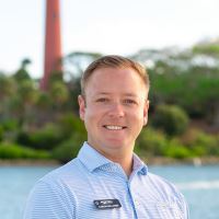 Headshot of Aaron Williams