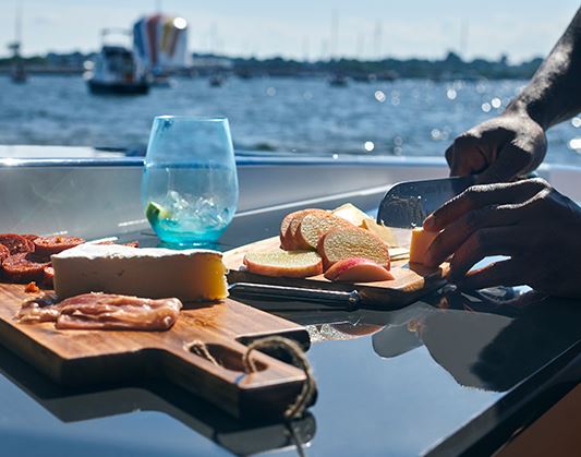 hm1 30730 luxury boating on the lake