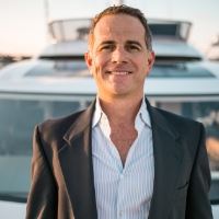 Headshot of Robert  Borges