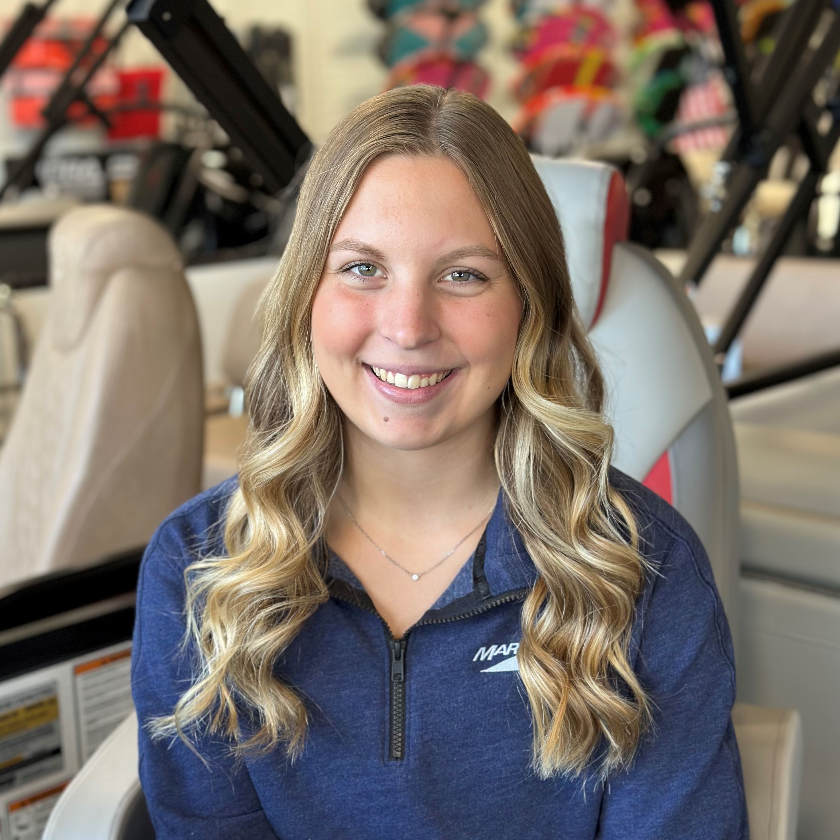 Headshot of Annika Wiczek