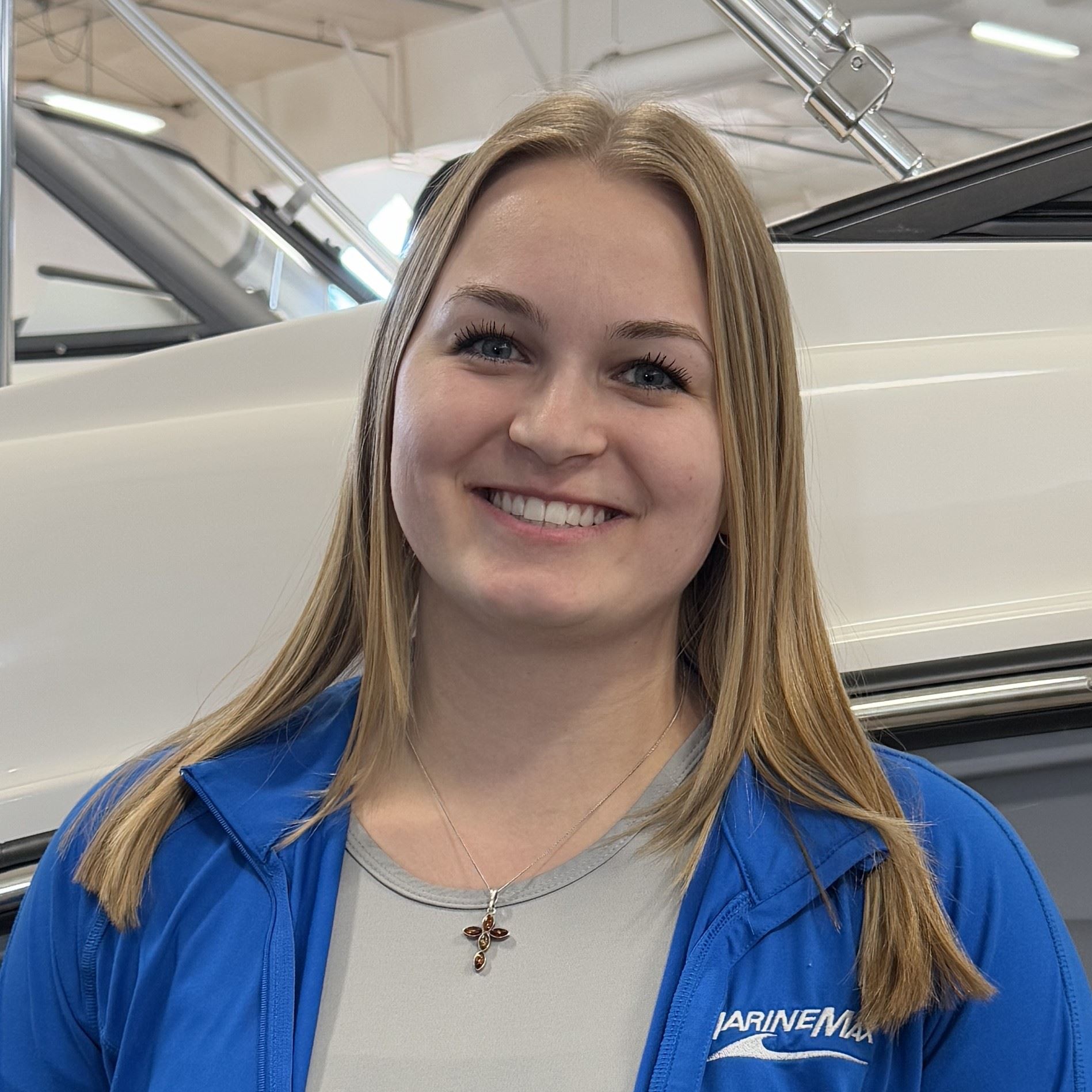 Headshot of Elena Wioncek