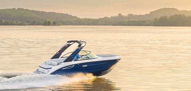 793793935 hm7 fall into boating in water boat show email header