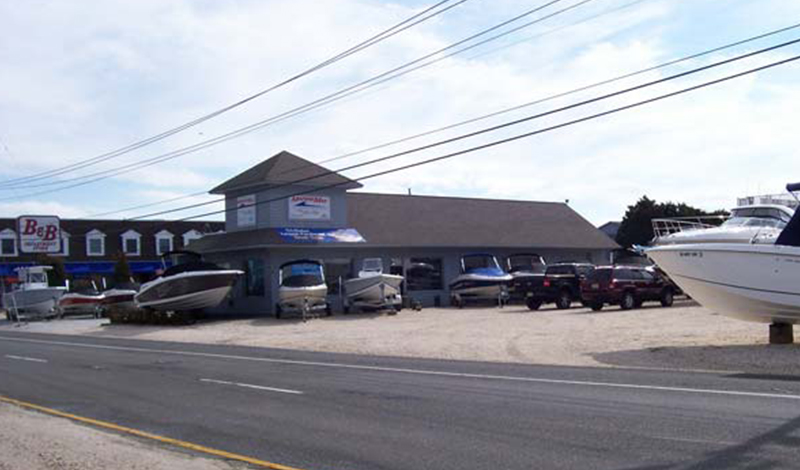 marinemax ship bottom boats lined up in front of the store
