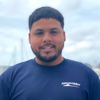 Headshot of Nestor Hernandez