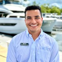 Headshot of Gabriel Gonzalez