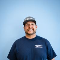 Headshot of Toma Larmonie