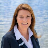 Headshot of Kathleen Smith