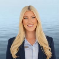 Headshot of Sara Neff