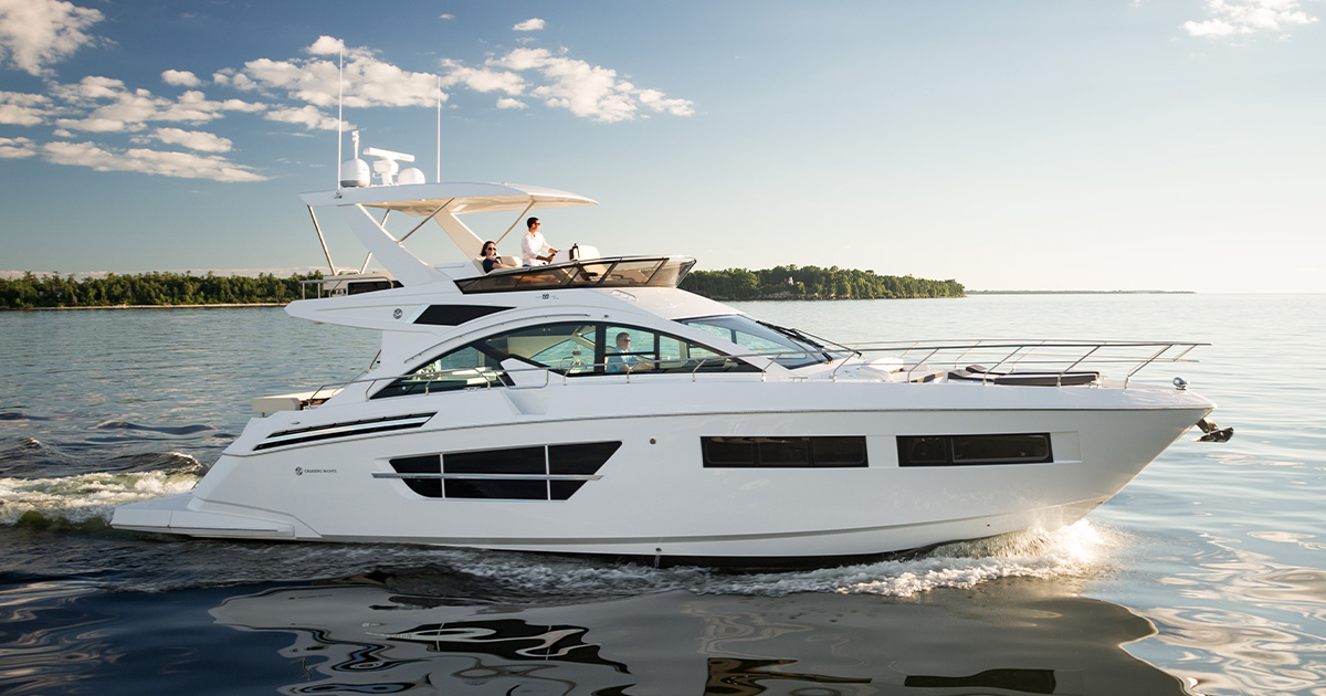 Cruisers Yachts Flybridge MarineMax