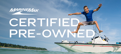 A family enjoying their pre-owned MarineMax boat