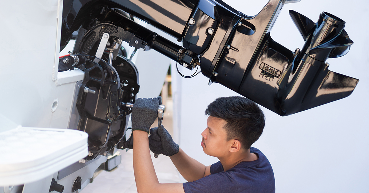 MarineMax Establishes Marine Service Technician Apprenticeship Program