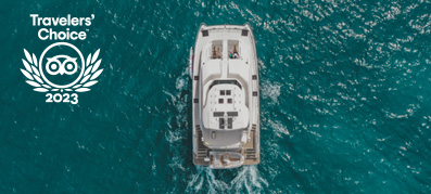 MarineMax vacation charter in the water with TripAdvisor logo above