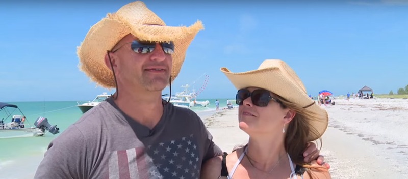 Couple on the beach - Boston Whaler Customer Testimonials on video