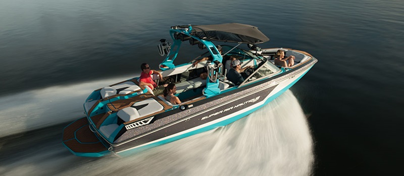 People on board of a boat - First Impressions of the Super Air Nautique GS22 on Video