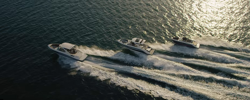 Sea Rays cruising through the ocean - Sea Ray SLX Line Video