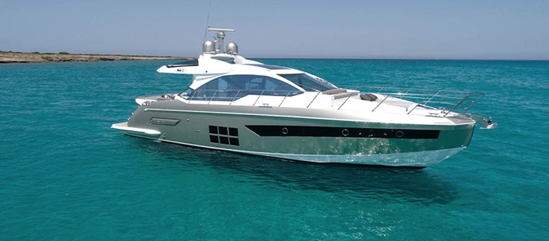 An Azimut S6 yacht in open water