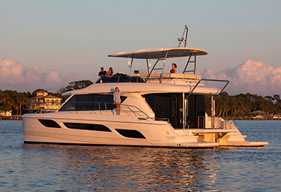 MarineMax 484 Power Catamaran